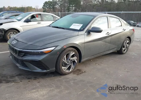 2024 Hyundai Elantra Sel z USA, uszkodzony, nr VIN KMHLS4DG9RU780815